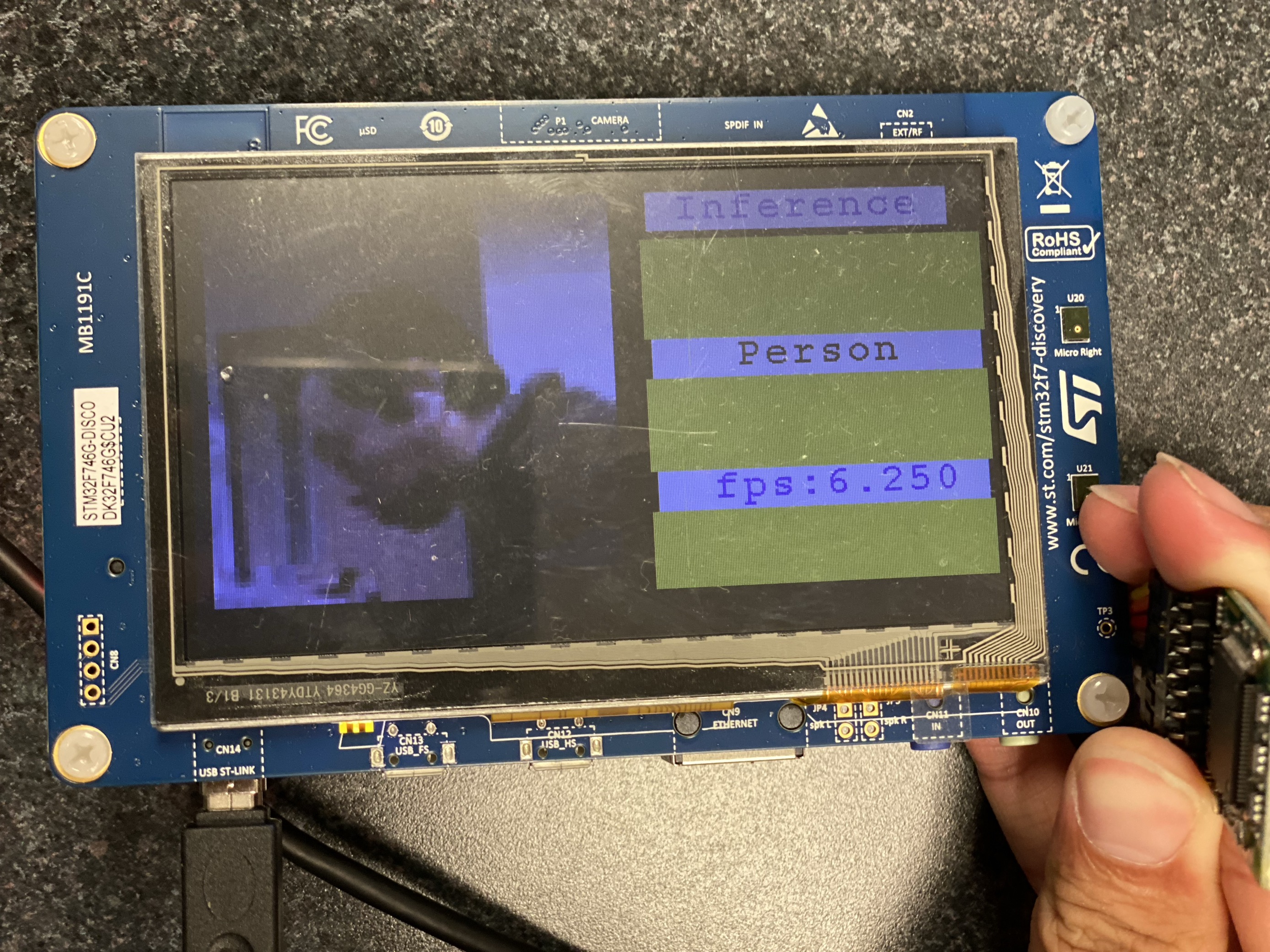 STM32F746NG Discovery Kit